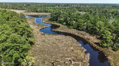 330, 211 Garbacon Drive Beaufort NC 28516