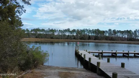 330, 211 Garbacon Drive Beaufort NC 28516