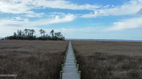 330, 211 Garbacon Drive Beaufort NC 28516