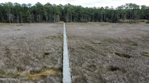330, 211 Garbacon Drive Beaufort NC 28516