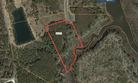 330, 211 Garbacon Drive Beaufort NC 28516