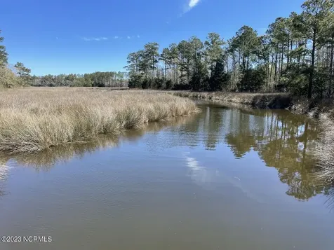 330, 211 Garbacon Drive Beaufort NC 28516