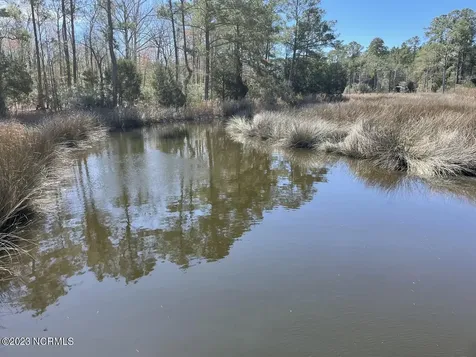 330, 211 Garbacon Drive Beaufort NC 28516