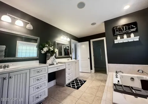 109 Dunlin Court Hampstead NC 28443
