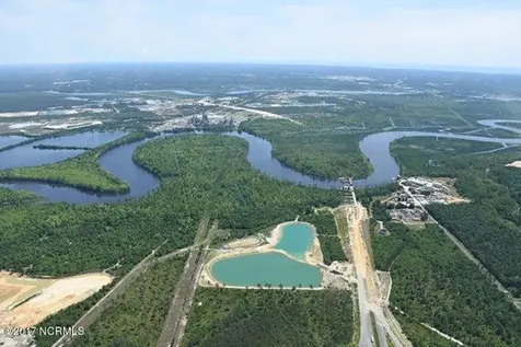 2 Cedar Hill Navassa NC 28451