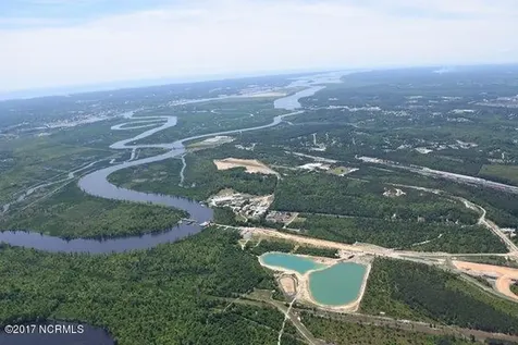 2 Cedar Hill Navassa NC 28451