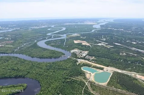 2 Cedar Hill Navassa NC 28451