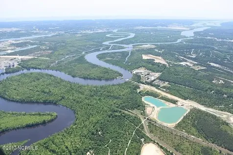 2 Cedar Hill Navassa NC 28451