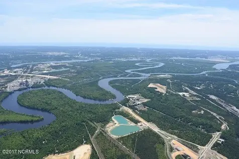 2 Cedar Hill Navassa NC 28451
