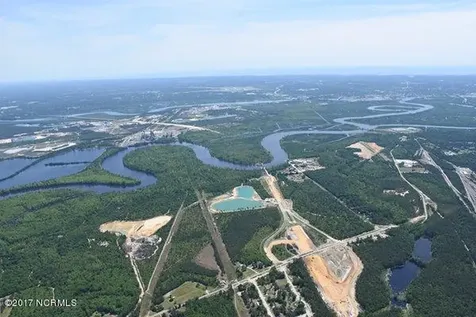 2 Cedar Hill Navassa NC 28451