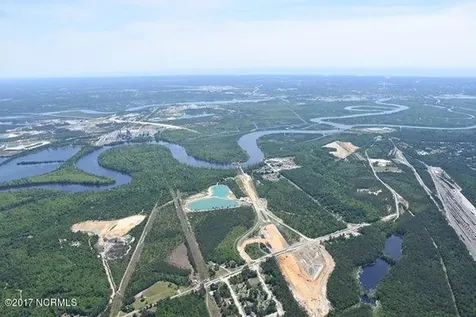 2 Cedar Hill Navassa NC 28451