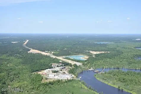 2 Cedar Hill Navassa NC 28451
