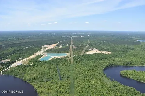 2 Cedar Hill Navassa NC 28451