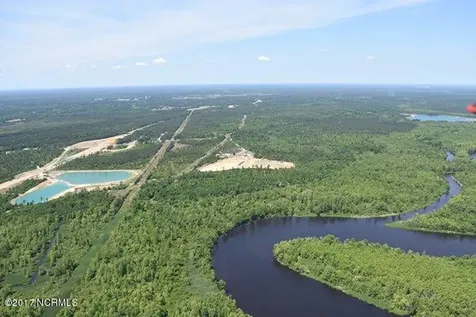 2 Cedar Hill Navassa NC 28451
