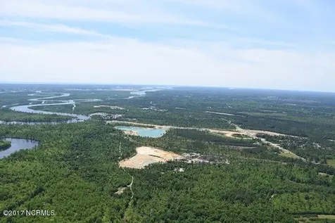 2 Cedar Hill Navassa NC 28451
