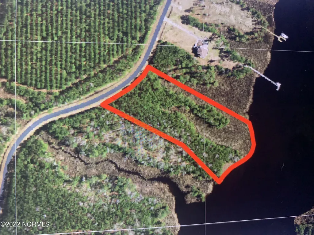 Lot 24 Bailey Pointe S/d Drive Belhaven NC 27810