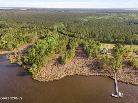 Lot 24 Bailey Pointe S/d Drive Belhaven NC 27810