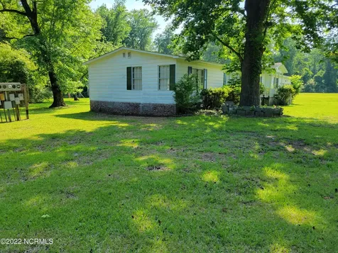572 Main Street Edward NC 27821