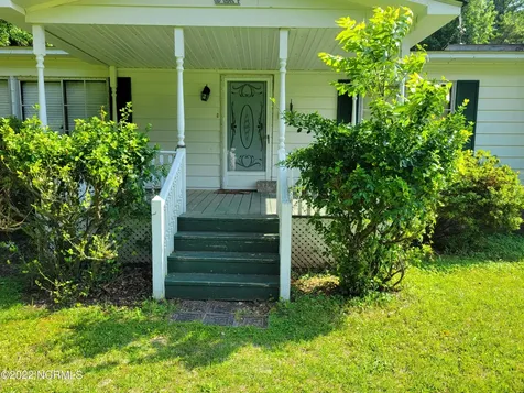 572 Main Street Edward NC 27821