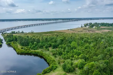 N/a Sandy Point Road New Bern NC 28560