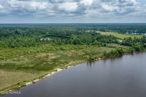 N/a Sandy Point Road New Bern NC 28560