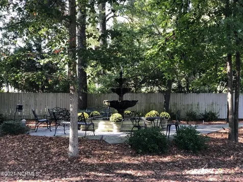 112 Village Circle Clinton NC 28328