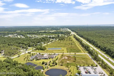 305 Mcqueen Avenue Newport NC 28570