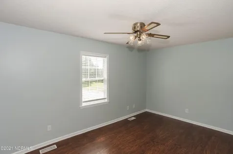 2271 Old Route 22 Kenly NC 27542