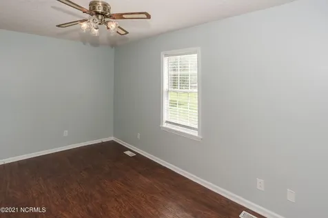 2271 Old Route 22 Kenly NC 27542