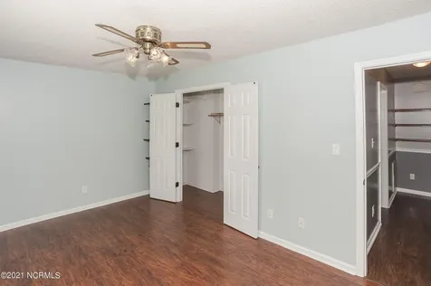 2271 Old Route 22 Kenly NC 27542