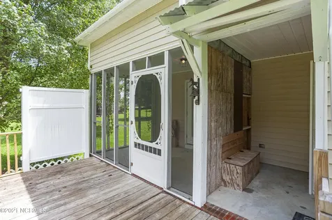2271 Old Route 22 Kenly NC 27542