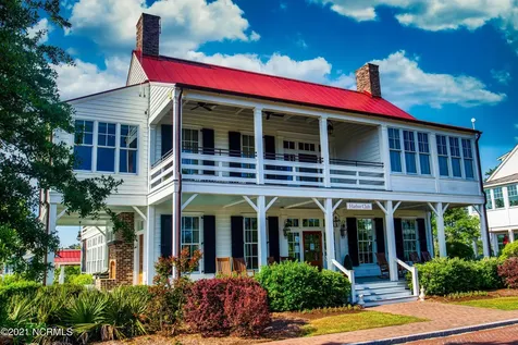 126 Oyster Point Road Oriental NC 28571