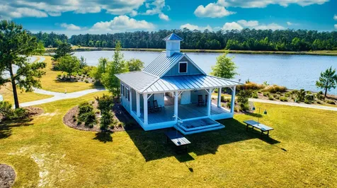126 Oyster Point Road Oriental NC 28571