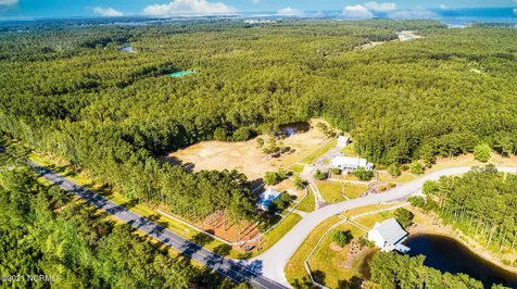 126 Oyster Point Road Oriental NC 28571