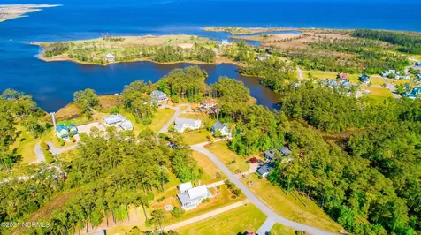 126 Oyster Point Road Oriental NC 28571