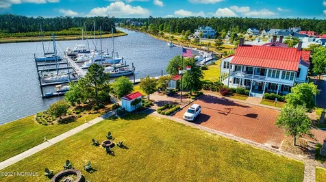 126 Oyster Point Road Oriental NC 28571