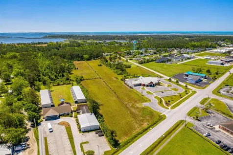 000 Live Oak/ Pinners Point Road Beaufort NC 28516
