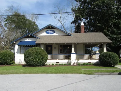 1311 Blackbeard Drive Oriental NC 28571