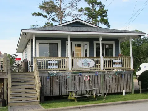 1311 Blackbeard Drive Oriental NC 28571