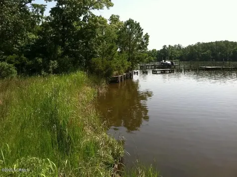 1311 Blackbeard Drive Oriental NC 28571