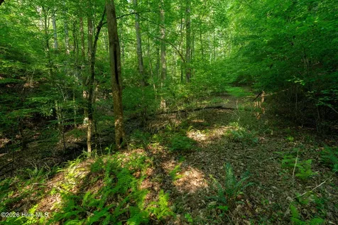 99AC Highway 74/19-129 Murphy NC 28906