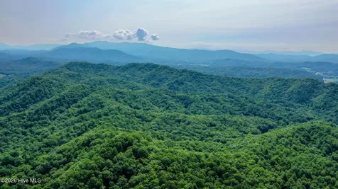 99AC Highway 74/19-129 Murphy NC 28906