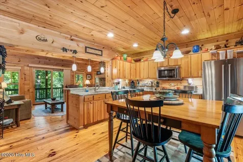 808 Granite Drive Hayesville NC 28904