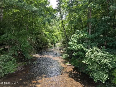 808 Granite Drive Hayesville NC 28904