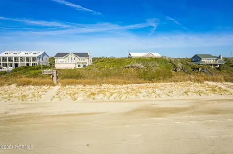 581 Forest Dunes Drive Pine Knoll Shores NC 28512