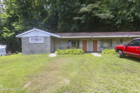 19853 W Us 64 Murphy NC 28906