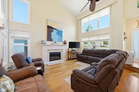 8725 Plantation Drive Emerald Isle NC 28594