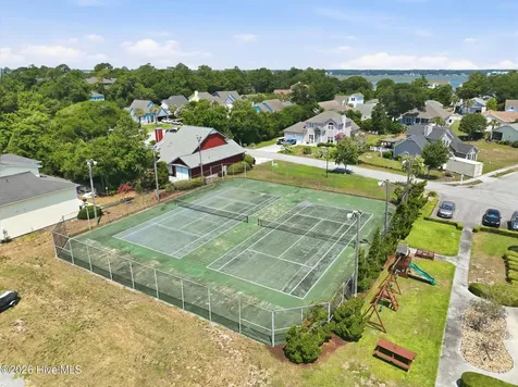 8725 Plantation Drive Emerald Isle NC 28594