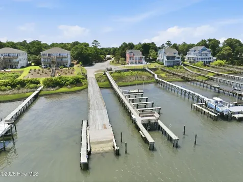 8725 Plantation Drive Emerald Isle NC 28594