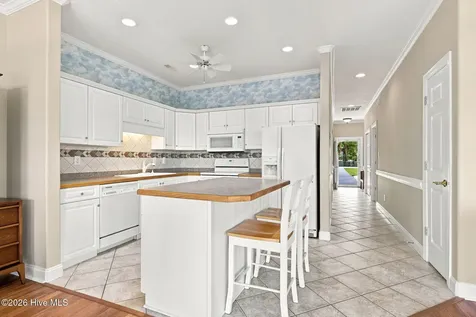 8632 Emerald Drive Emerald Isle NC 28594